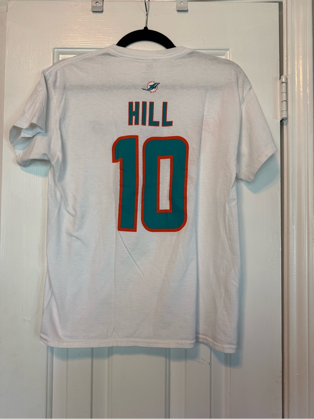 🏈🐬 Tyreek Hill #10 Miami Dolphins NFL Graphic T-Shirt White Youth XL 🐬🏈 - Picture 4 of 4